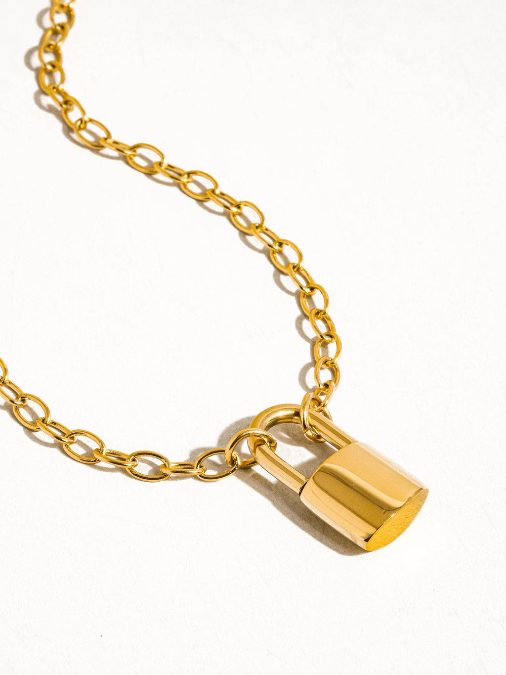 Locky Chain Necklace