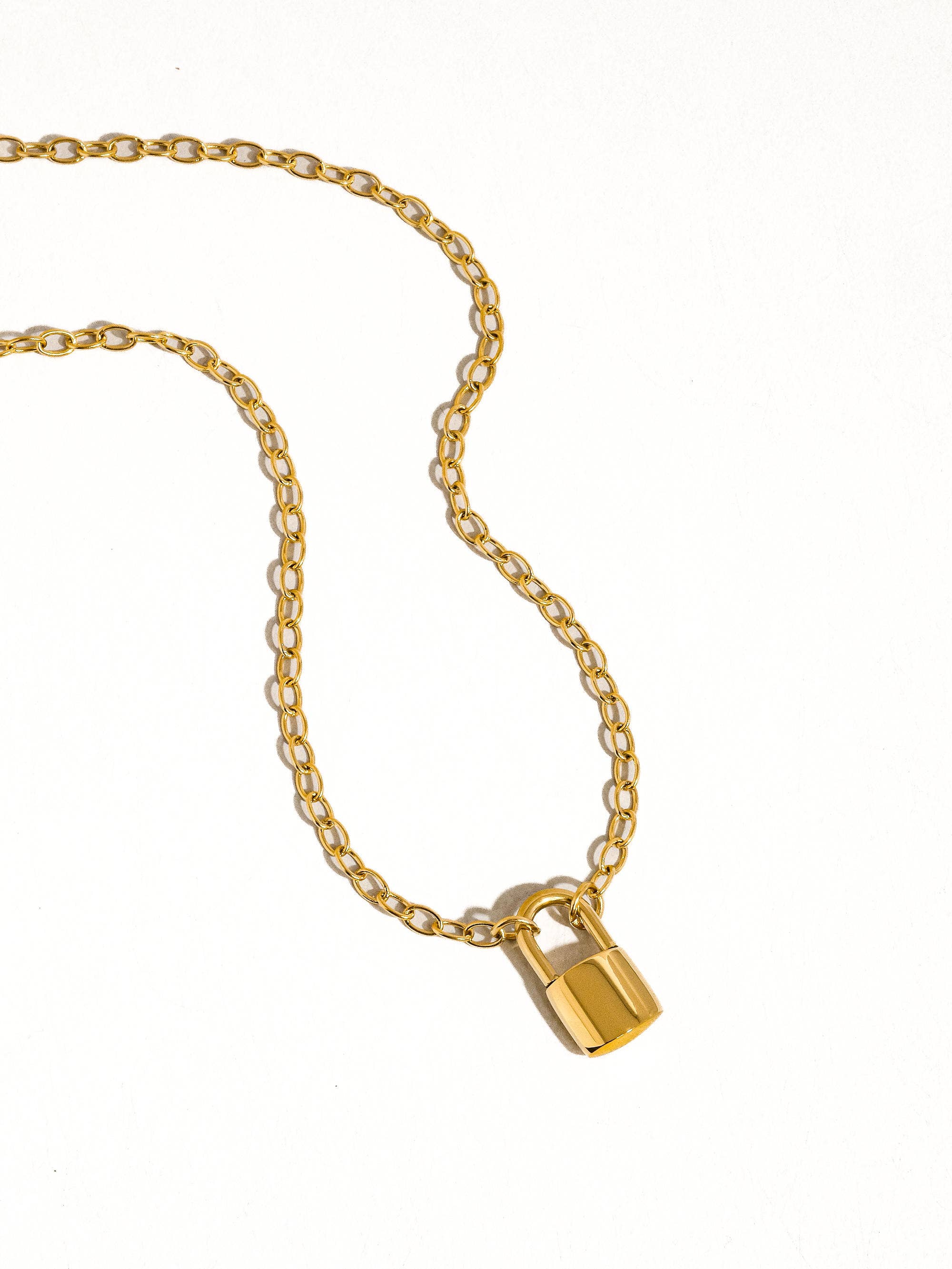 Locky Chain Necklace