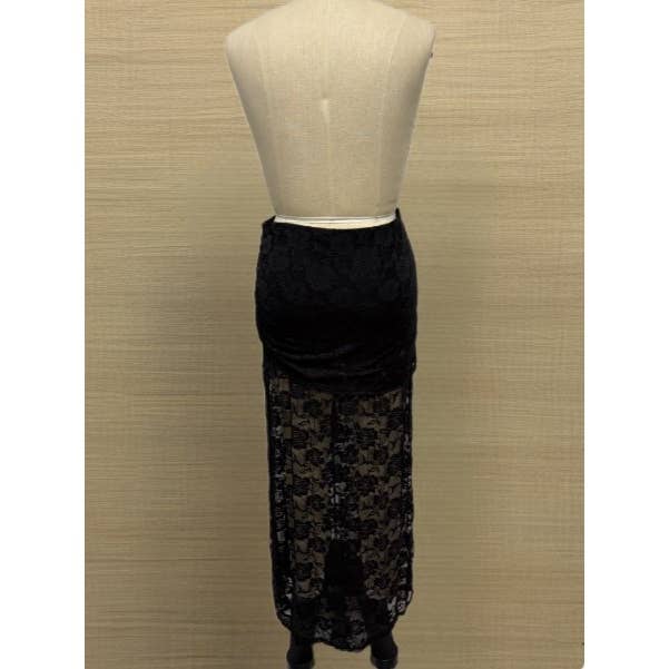 Not Your Average Lace Skirt (Plus)